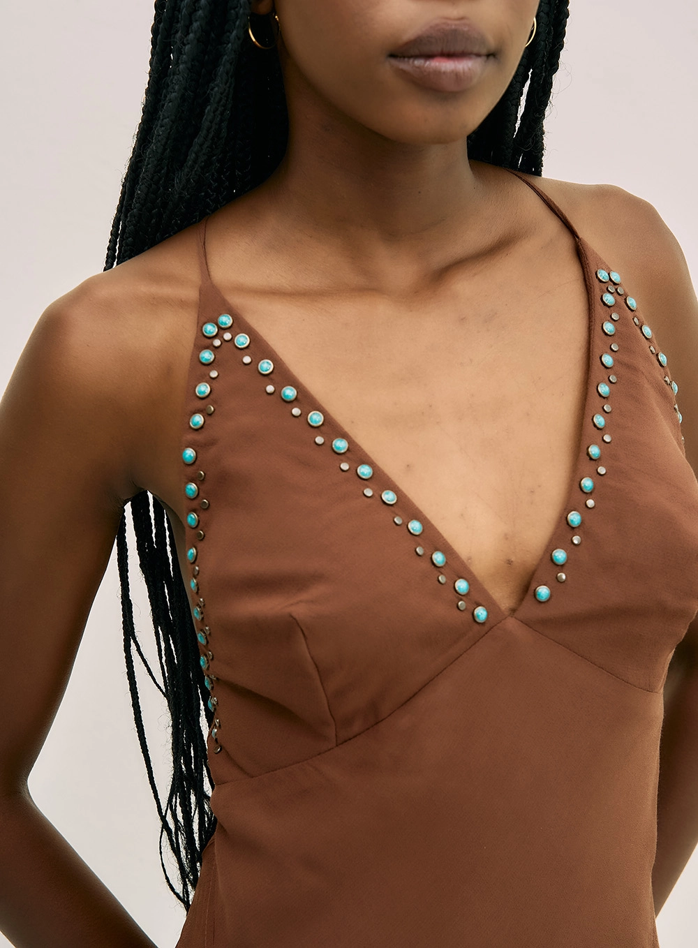 VESTIDO LONGO COM APLICACOES