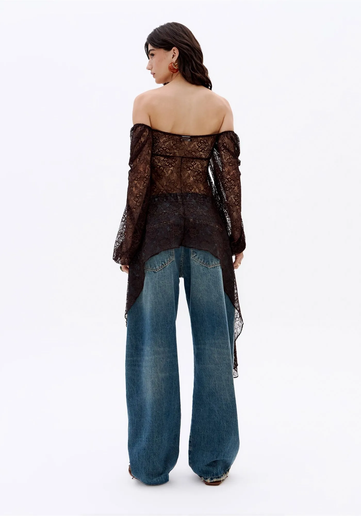 BLUSA ASSIMETRICA MANGA LONGA DE RENDA
